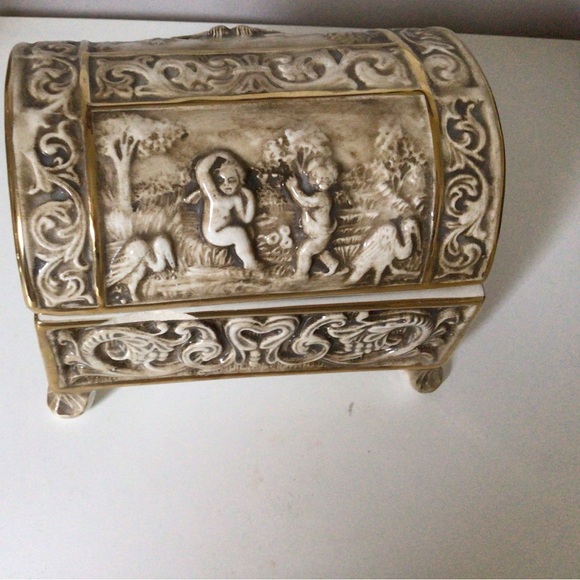 💕Host Pick💕Vintage Italian 1970’s R.Capodimonti 2 piece jewelry/trinket box - Picture 3 of 6